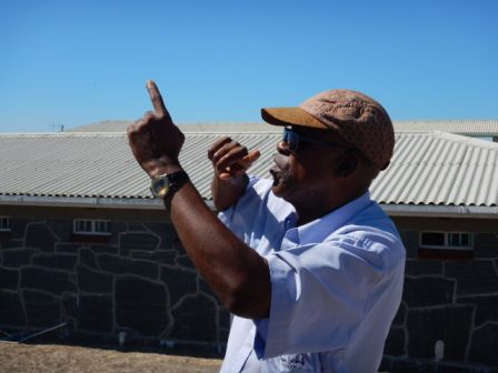 C6 ancien prisonnier Robben Island.JPG